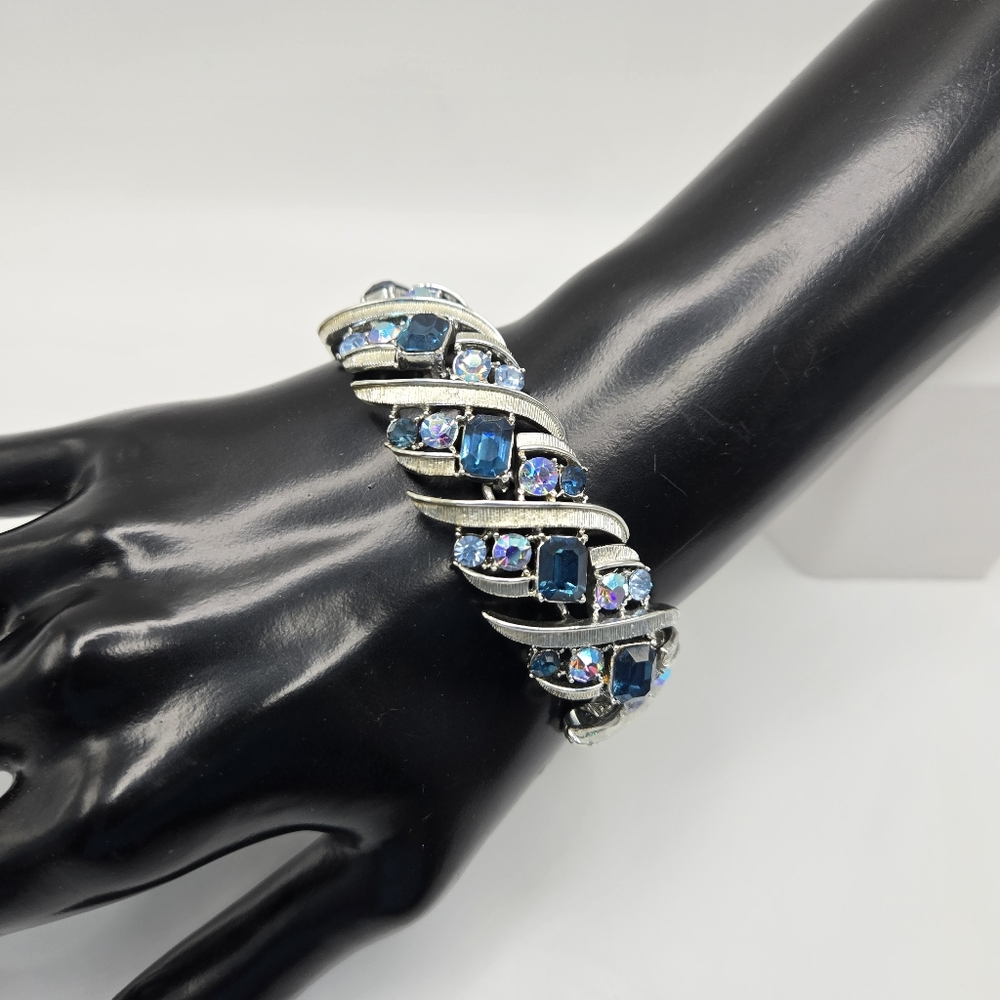 Coro Pegasus Bracelet Blue Rhinestone Aurora Borealis AB Silvertone MCM Vintage